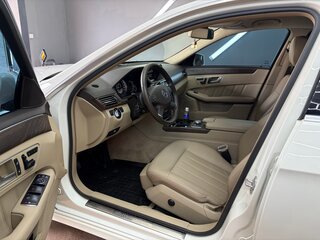 2011 Mercedes-Benz E-Класс 350 IV (W212, S212, C207), белый, 1850000 рублей, вид 4