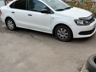 2014 Volkswagen Polo V, белый, 550000 рублей, вид 2