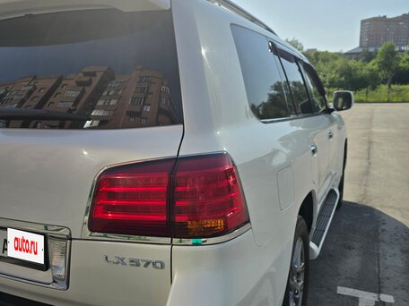 2010 Lexus LX 570 III, белый, 3550000 рублей, вид 5