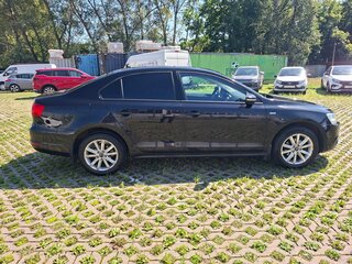 2013 Volkswagen Jetta VI, чёрный, 950000 рублей, вид 4