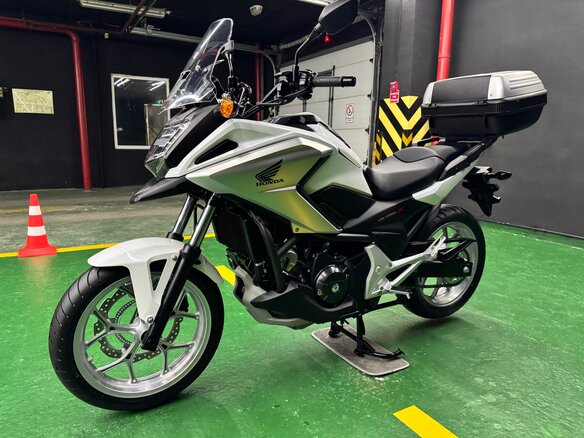 2017 Honda NC 750X, белый, 875000 рублей - вид 16