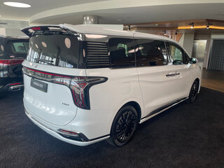 2025 Hongqi HQ9, белый, 7350000 рублей, вид 4