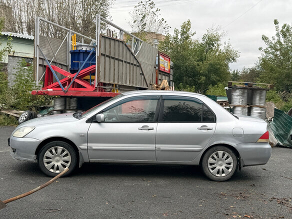 2005 Mitsubishi Lancer IX, серебристый, 300000 рублей - вид 8
