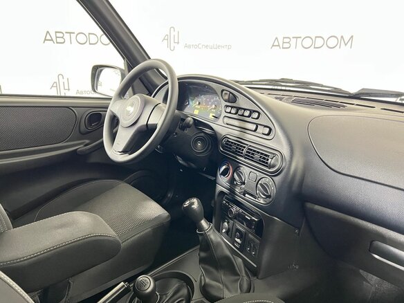 2018 Chevrolet Niva I Рестайлинг, чёрный, 779900 рублей - вид 11