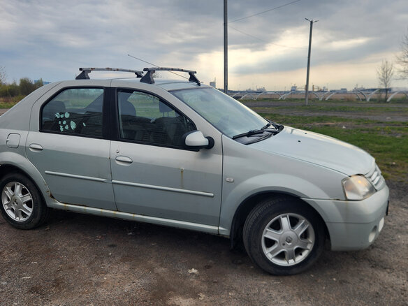 2007 Renault Logan I, серебристый, 420000 рублей - вид 1