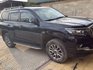 2019 Toyota Land Cruiser Prado 150 Series Рестайлинг 2, чёрный, 4500000 рублей, вид 1