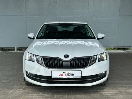 2019 Skoda Octavia III (A7) Рестайлинг, белый, 1790000 рублей, вид 2