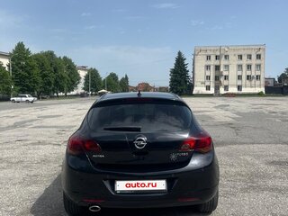 2010 Opel Astra J, чёрный, 705000 рублей, вид 3
