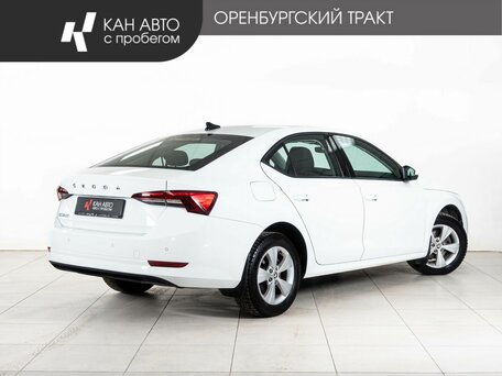 2020 Skoda Octavia IV (A8), белый, 2220000 рублей, вид 3