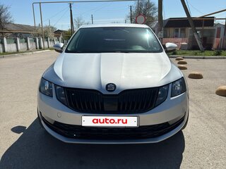 2017 Skoda Octavia III (A7), серебристый, 1500000 рублей, вид 3