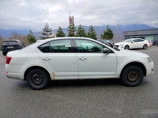 2016 Skoda Octavia III (A7), белый, 590000 рублей, вид 3