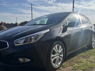 2014 Kia Ceed II, чёрный, 900000 рублей, вид 1