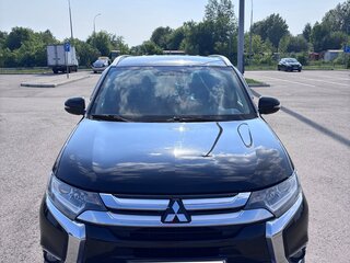 2015 Mitsubishi Outlander III Рестайлинг 2, чёрный, 1750000 рублей, вид 3