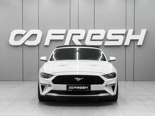 2019 Ford Mustang VI Рестайлинг, белый, 3439000 рублей, вид 3