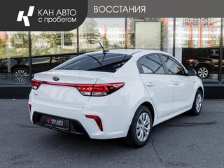 2017 Kia Rio IV, белый, 1230000 рублей, вид 3