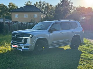 2012 Toyota Land Cruiser 200 Series Рестайлинг 1, серебристый, 4600000 рублей, вид 1