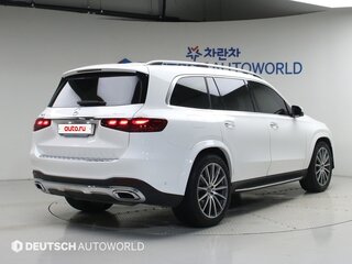2025 Mercedes-Benz GLS 450 II (X167) Рестайлинг, белый, 14000000 рублей, вид 2