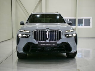 2025 BMW X7 40i I (G07) Рестайлинг, серый, 12500000 рублей, вид 3
