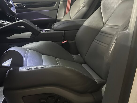 2021 Porsche Cayenne E-Hybrid Coupé III, белый, 8045000 рублей - вид 6