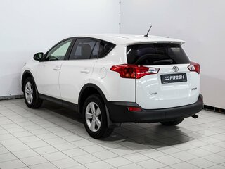 2013 Toyota RAV4 IV (XA40), белый, 1570000 рублей, вид 2