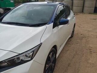 2019 Nissan Leaf II (ZE1), белый, 1700000 рублей, вид 3