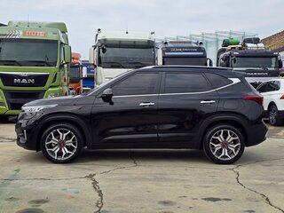 2023 Kia Seltos I, чёрный, 1900777 рублей, вид 3