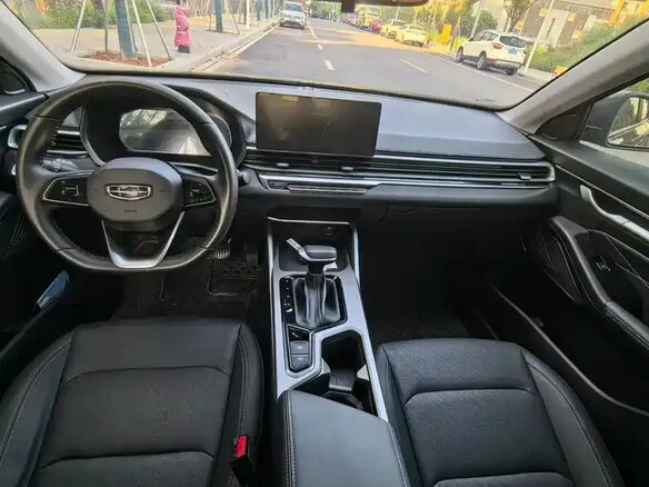 2022 Geely Emgrand II, серый, 965035 рублей - вид 8