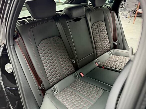 2025 Audi RS 4 IV (B9) Рестайлинг, чёрный, 11713202 рублей - вид 15