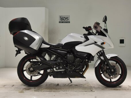 2010 Yamaha XJ6 (FZ6R), белый, 590000 рублей, вид 4