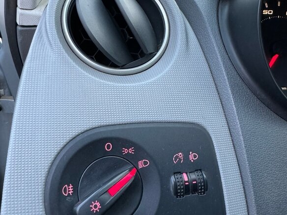2008 SEAT Ibiza IV, серебристый, 400000 рублей - вид 14