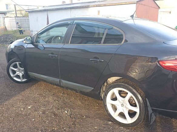 2011 Renault Fluence I, чёрный, 640000 рублей - вид 5