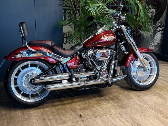 2023 Harley-Davidson Fat Boy, пурпурный, 3550000 рублей - вид 13