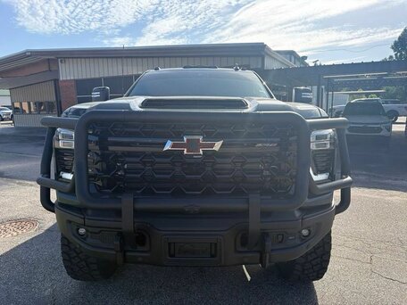 2026 Chevrolet Silverado, серый, 13600000 рублей, вид 2