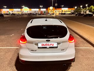 2017 Ford Focus III Рестайлинг, белый, 880000 рублей, вид 3