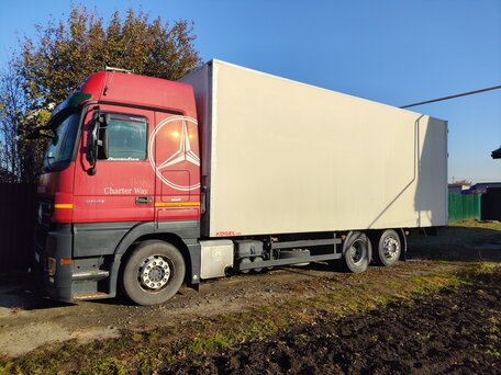 2007 Mercedes-Benz Actros, красный, 4000000 рублей, вид 2