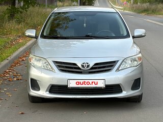 2010 Toyota Corolla X (E140, E150) Рестайлинг, серебристый, 665000 рублей, вид 2