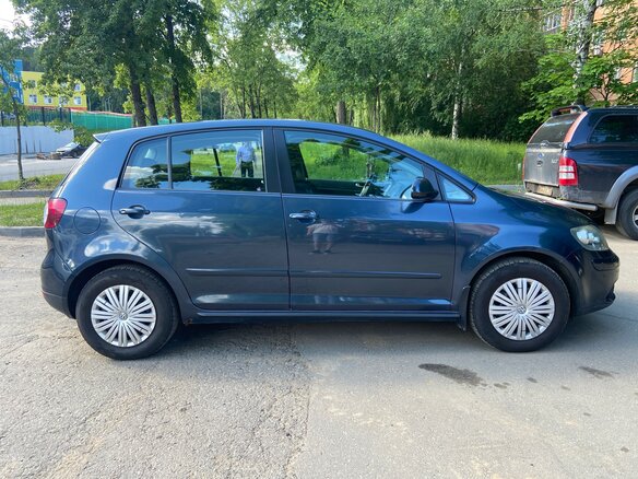 2008 Volkswagen Golf Plus I, серый, 545000 рублей - вид 9
