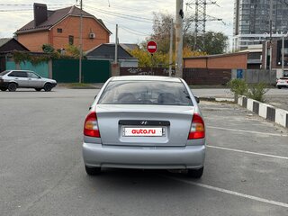 2006 Hyundai Accent ТагАЗ II, серебристый, 330000 рублей, вид 4