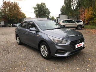 2017 Hyundai Solaris II, серый, 749000 рублей, вид 2