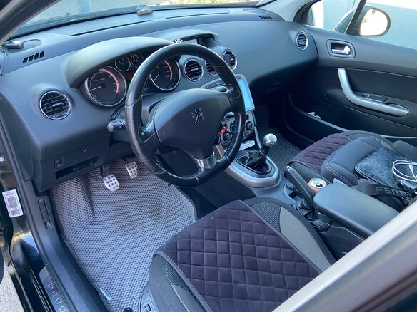 2010 Peugeot 308 I, чёрный, 585000 рублей - вид 5