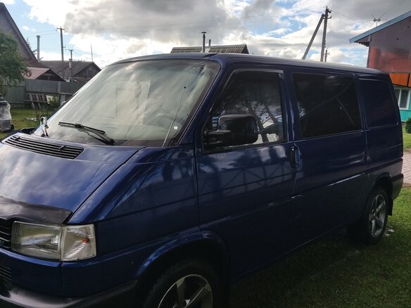 1993 Volkswagen Transporter T4, голубой, 390000 рублей - вид 3