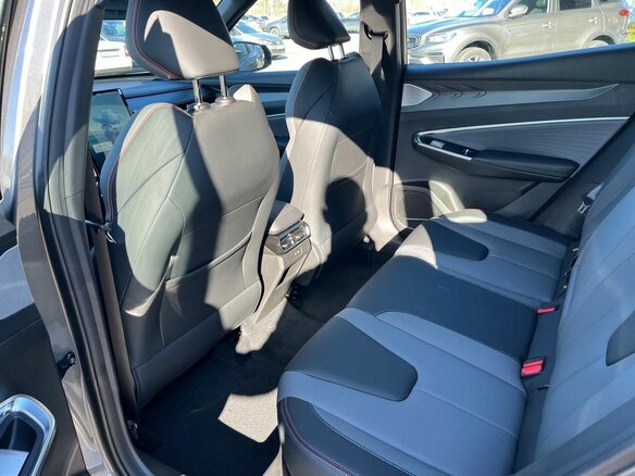 2026 Geely Cityray, серый, 3344990 рублей - вид 11