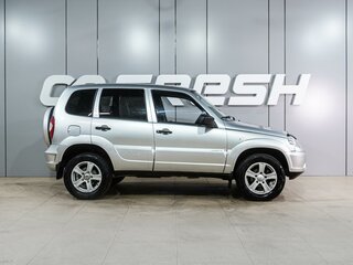 2013 Chevrolet Niva I Рестайлинг, серебристый, 509000 рублей, вид 5