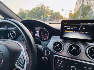 2018 Mercedes-Benz CLA 200 I (C117, X117) Рестайлинг, серый, 2490000 рублей, вид 5