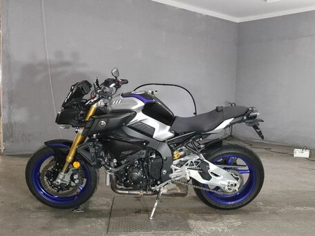 2017 Yamaha MT-10SP, серый, 1030000 рублей, вид 2