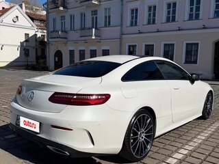 2017 Mercedes-Benz E-Класс 300 V (W213, S213, C238), белый, 3750000 рублей, вид 4