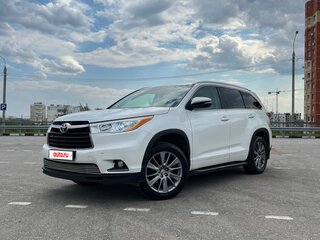 2014 Toyota Highlander III (XU50), белый, 2690000 рублей, вид 1