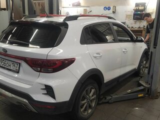 2021 Kia Rio X IV Рестайлинг, белый, 1680000 рублей, вид 4