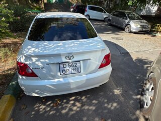 2004 Toyota Mark X I, белый, 880000 рублей, вид 3