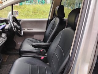 2010 Honda Freed Spike I Рестайлинг, серебристый, 1100000 рублей, вид 4